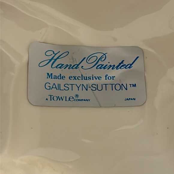 Hand painted GAILSTYN-SUTTON country cow ceramic - Picture 3 of 4